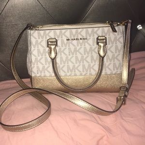 MK purse